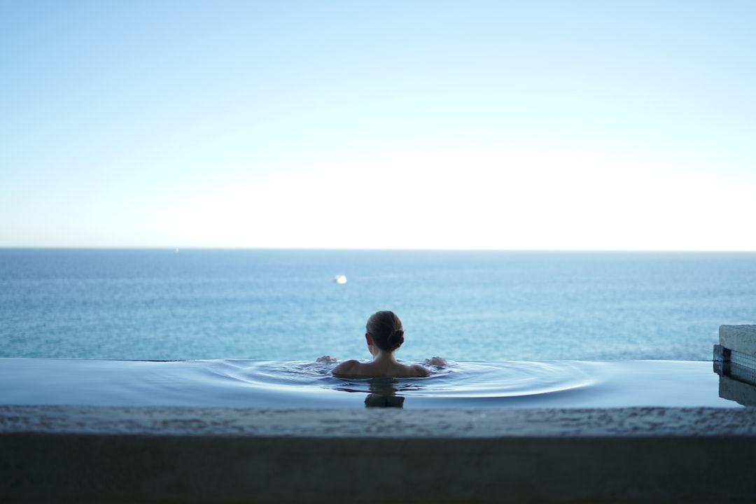 Aura Skypool Infinity Experience